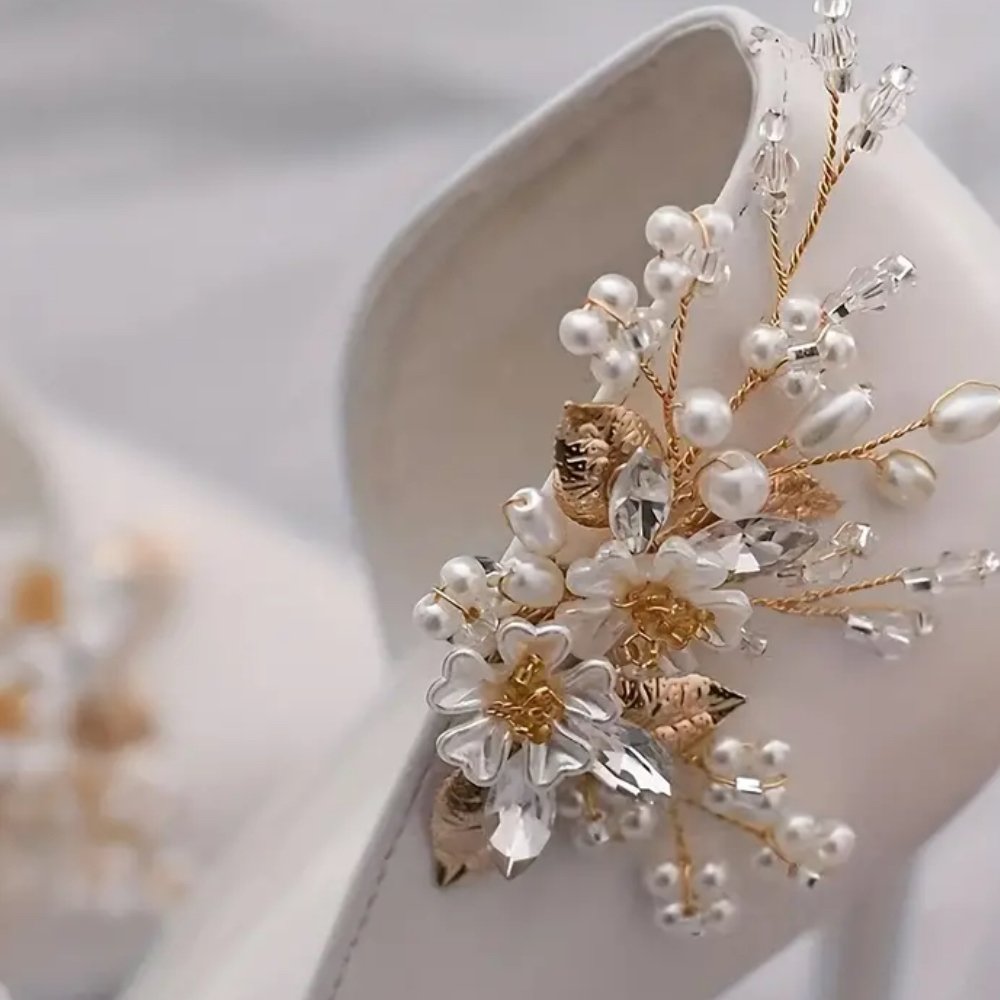Pearl shoe brooch - Image 1